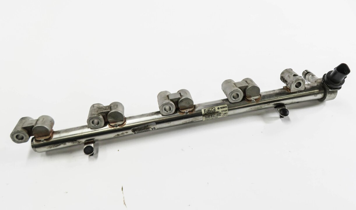 2012 RANGE ROVER EVOQUE (L538) 2.0L TURBO ENGINE- FUEL RAIL INJECTOR RAIL