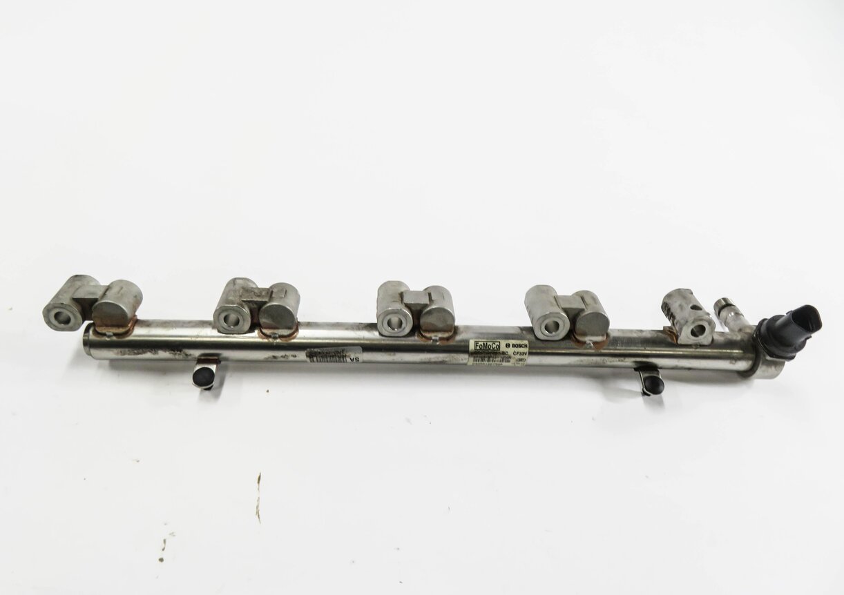 Thumbnail 2: 2012 RANGE ROVER EVOQUE (L538) 2.0L TURBO ENGINE- FUEL RAIL INJECTOR RAIL