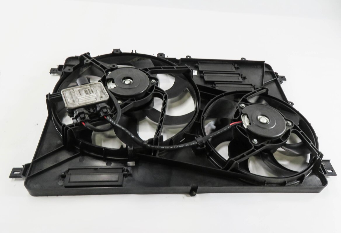 Thumbnail 5: 12-17 LR2 DISCOVERY SPORT RANGE ROVER EVOQUE (L538 L550) RADIATOR COOLING FAN