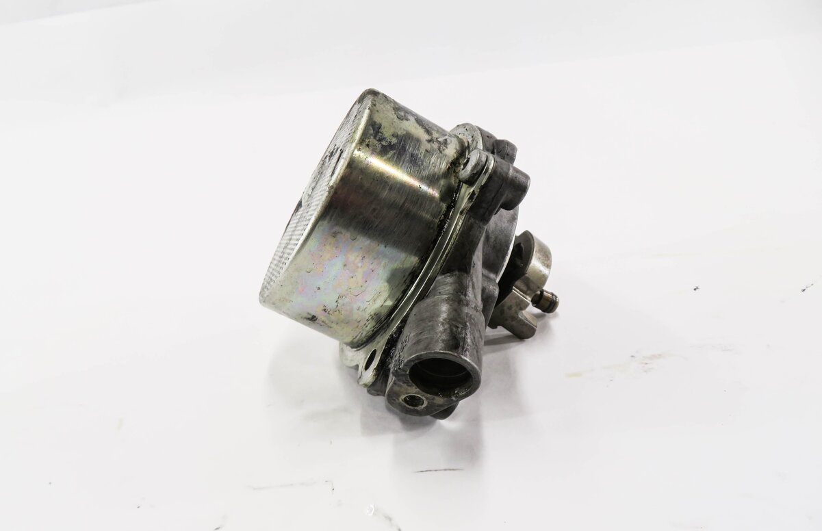 Thumbnail 2: 2010-2019 RANGE ROVER SPORT LR4 JAGUAR XE XF XK - 3.0L / 5.0L BRAKE VACUUM PUMP