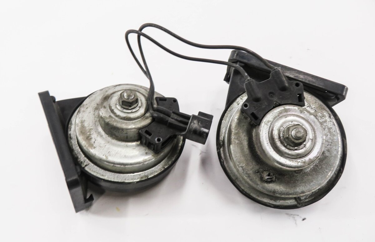 Thumbnail 3: 2010-2016 RANGE ROVER SPORT (L320) LR4 - HIGH & LOW TONE SAFETY HORN SET-2