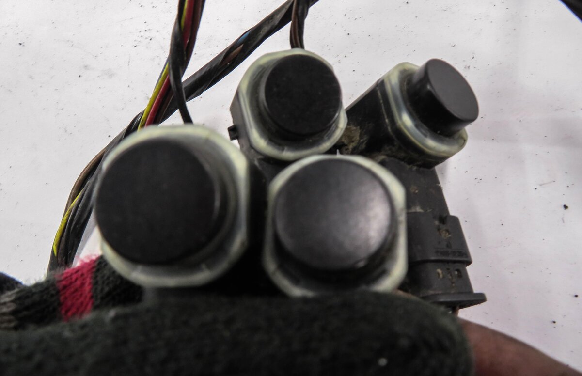 Thumbnail 5: 2010 RANGE ROVER SPORT (L320) FRONT PDC PARK DISTANCE SENSOR SET w/ HARNESS
