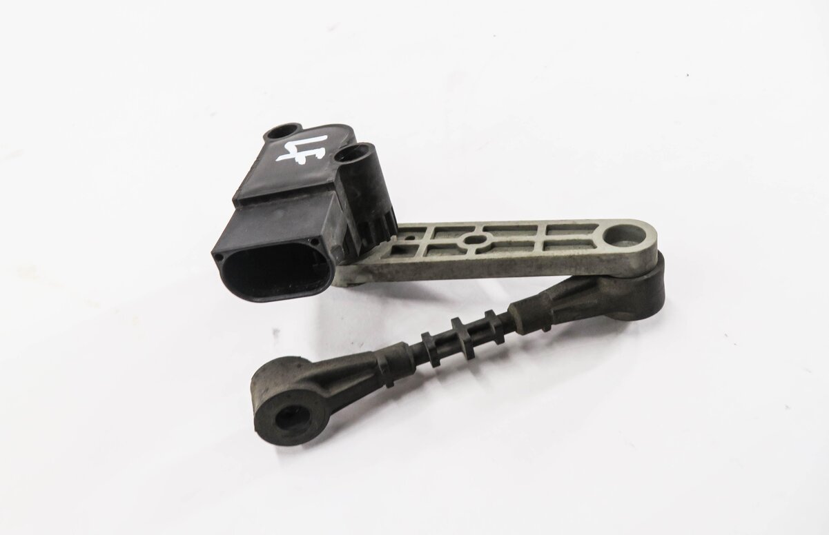 Thumbnail 2: 2010 RANGE ROVER SPORT (L320) LEFT FRONT DRIVER SUSPENSION HEIGHT LEVEL SENSOR