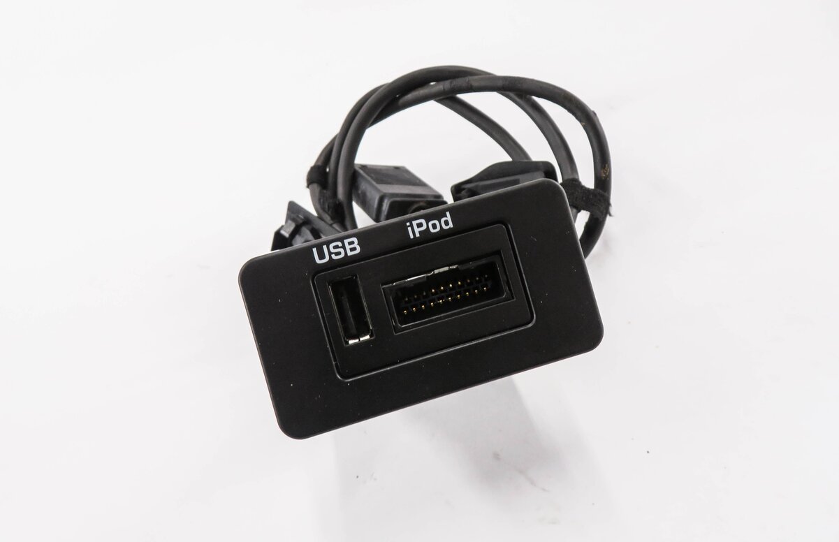 2010 RANGE ROVER SPORT (L320) RADIO STEREO AUX AUXILIARY AUDIO USB i-POD JACK