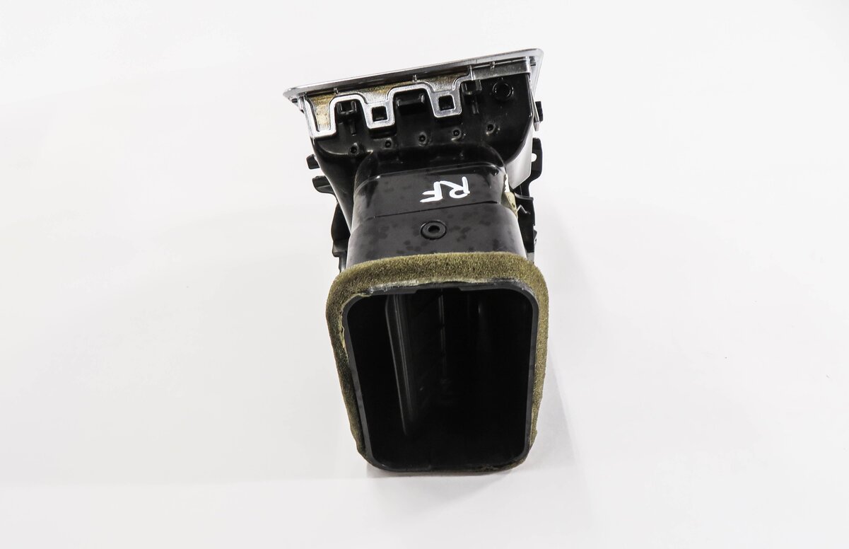 Thumbnail 3: 2010 RANGE ROVER SPORT (L320) RIGHT PASSENGER OUTER DASH HEATER A/C AIR VENT