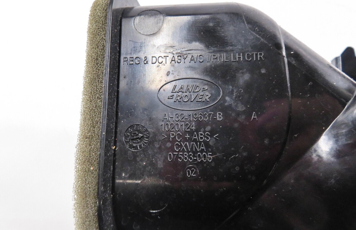 Thumbnail 5: 2010 RANGE ROVER SPORT (L320) LEFT DRIVER CENTER DASH HEATER A/C AIR VENT