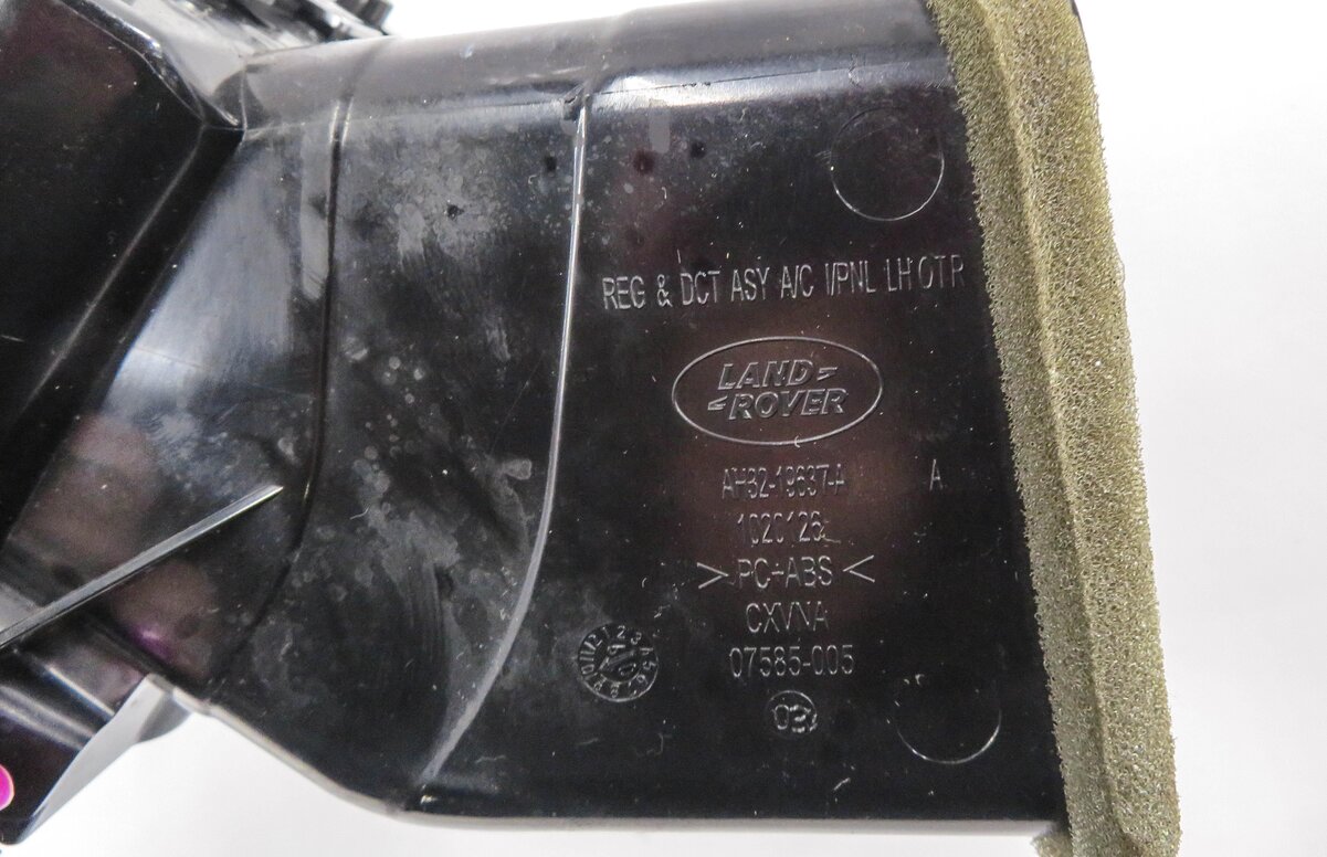 Thumbnail 5: 2010 RANGE ROVER SPORT (L320) LEFT DRIVER OUTER DASH HEATER A/C AIR VENT