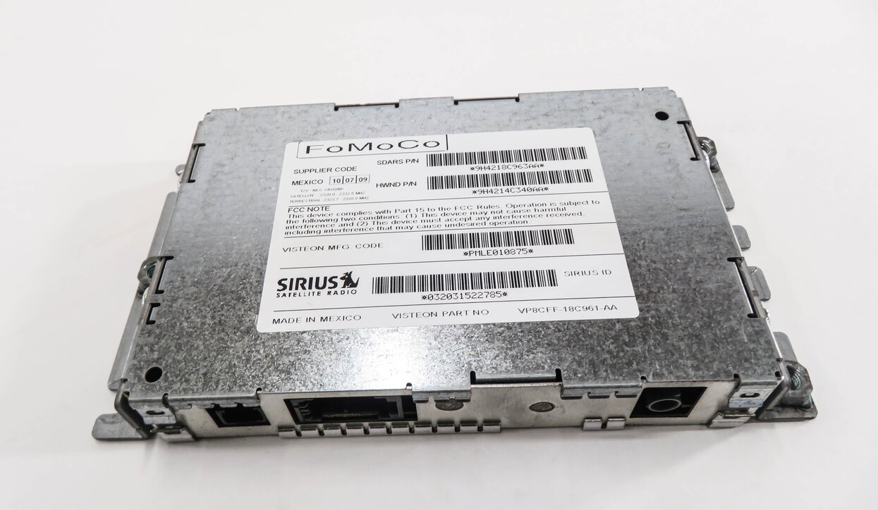 Thumbnail 2: 2007-2012 LR3 - RANGE ROVER SPORT (L320) SIRIUS SATELLITE RADIO RECEIVER MODULE