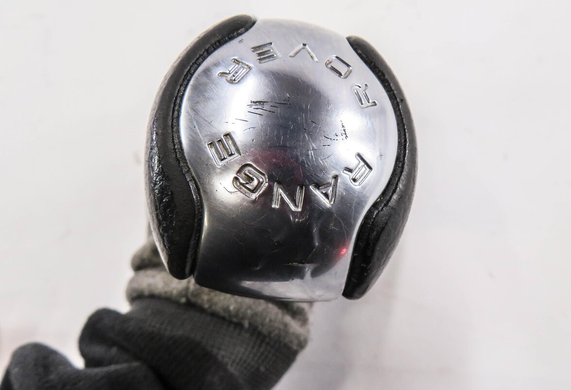 Thumbnail 4: 2010 RANGE ROVER SPORT (L320) GEAR SHIFTER SHIFT KNOB w/ BOOT