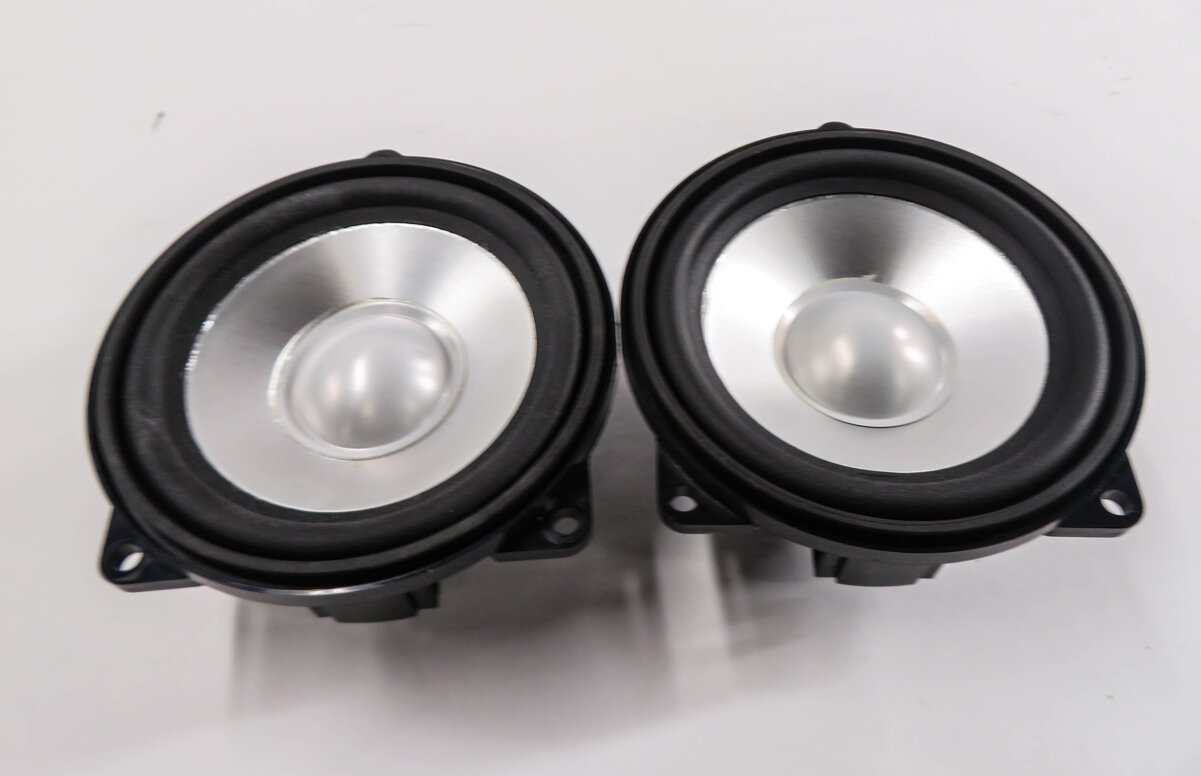Thumbnail 15: 2010 RANGE ROVER SPORT (L320) RADIO STEREO LOGIC-7 AUDIO SUBWOOFER SPEAKER SET