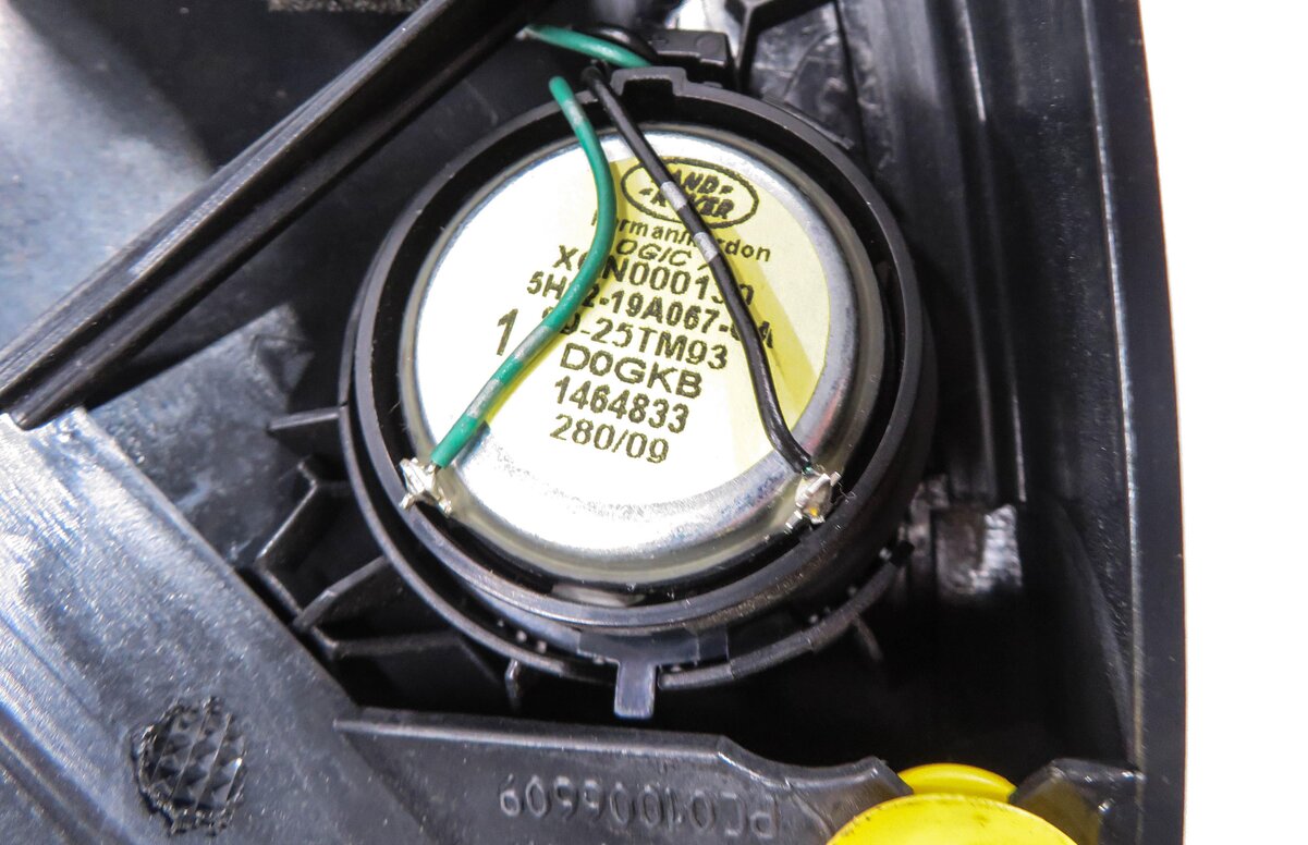 Thumbnail 19: 2010 RANGE ROVER SPORT (L320) RADIO STEREO LOGIC-7 AUDIO SUBWOOFER SPEAKER SET