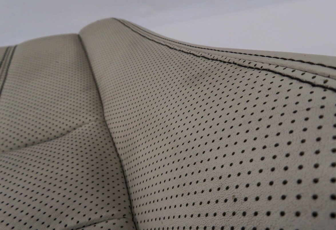 Thumbnail 6: 2010 RANGE ROVER SPORT (L320) PASSENGER - UPPER TOP HEATED SEAT CUSHION (IVORY)