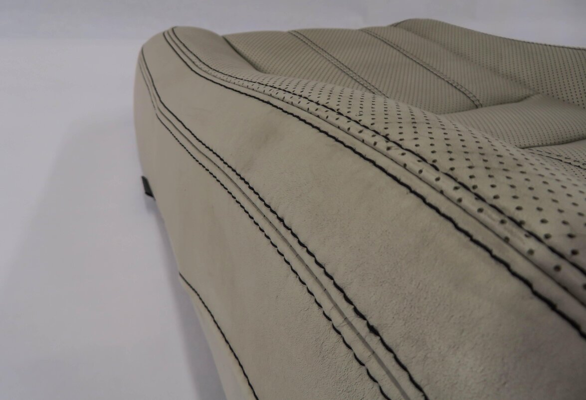 Thumbnail 7: 2010 RANGE ROVER SPORT (L320) PASSENGER - UPPER TOP HEATED SEAT CUSHION (IVORY)