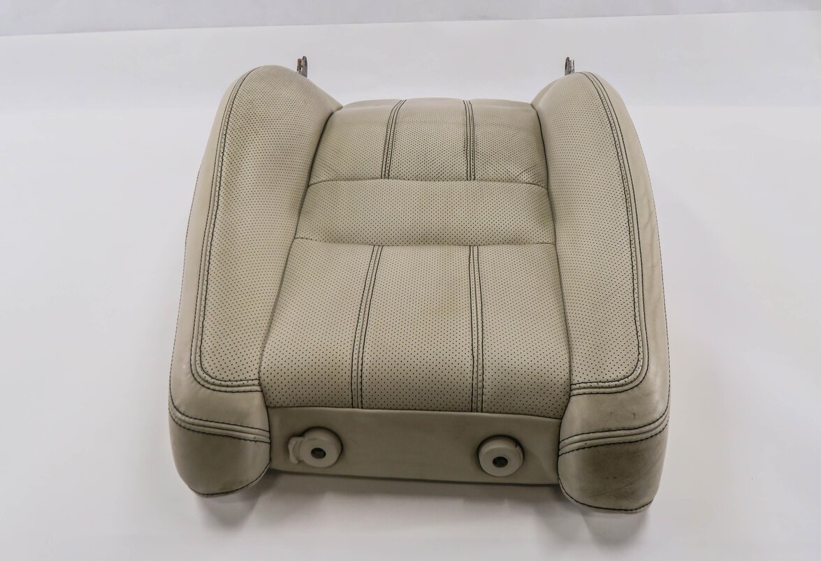Thumbnail 2: 2010 RANGE ROVER SPORT (L320) DRIVER - UPPER TOP HEATED SEAT CUSHION (IVORY)