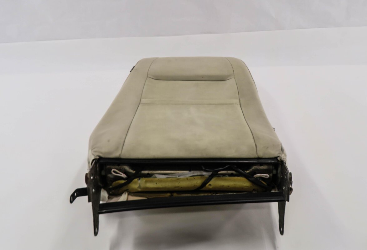 Thumbnail 3: 2010 RANGE ROVER SPORT (L320) DRIVER - UPPER TOP HEATED SEAT CUSHION (IVORY)
