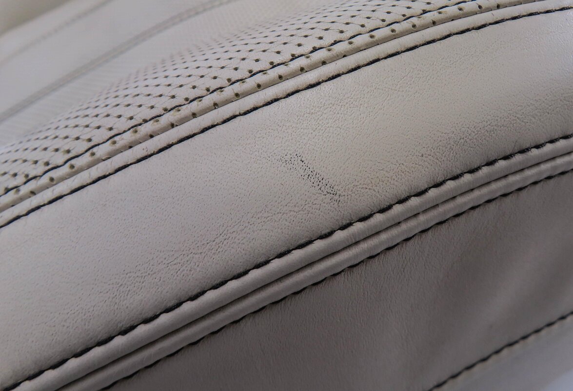 Thumbnail 6: 2010 RANGE ROVER SPORT (L320) DRIVER - UPPER TOP HEATED SEAT CUSHION (IVORY)