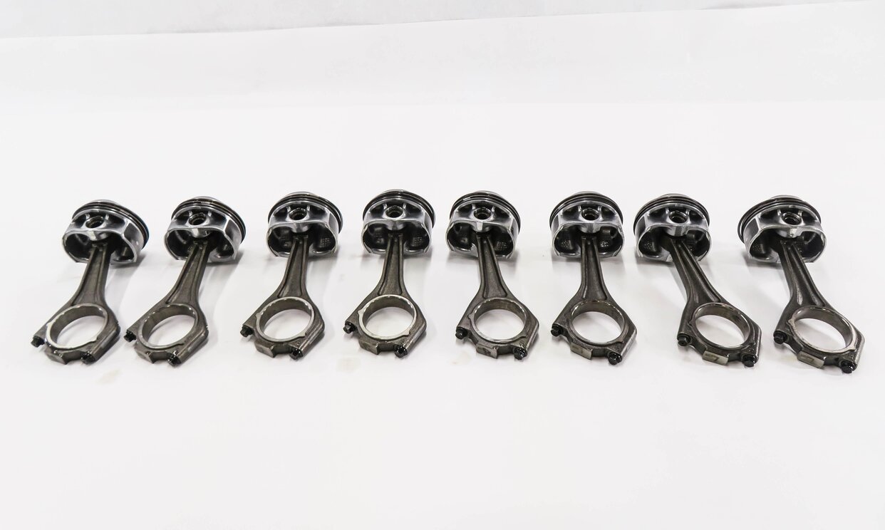 Thumbnail 4: 2010 RANGE ROVER SPORT (L320) 5.0L AJ133 V8 ENGINE PISTON w/ CONNECTING ROD SET