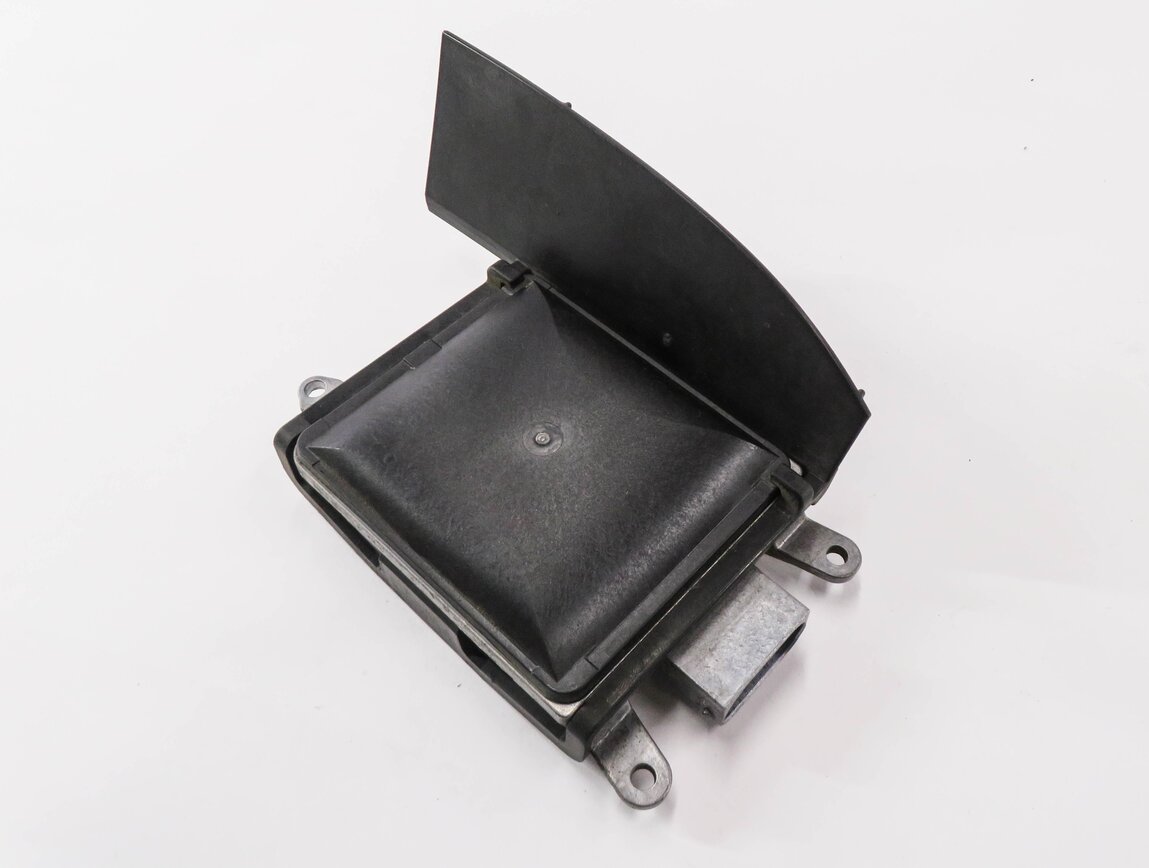 2016 BMW M6 ///M (F06) LANE DEPARTURE BLIND SPOT RADAR SENSOR MODULE (SLAVE)