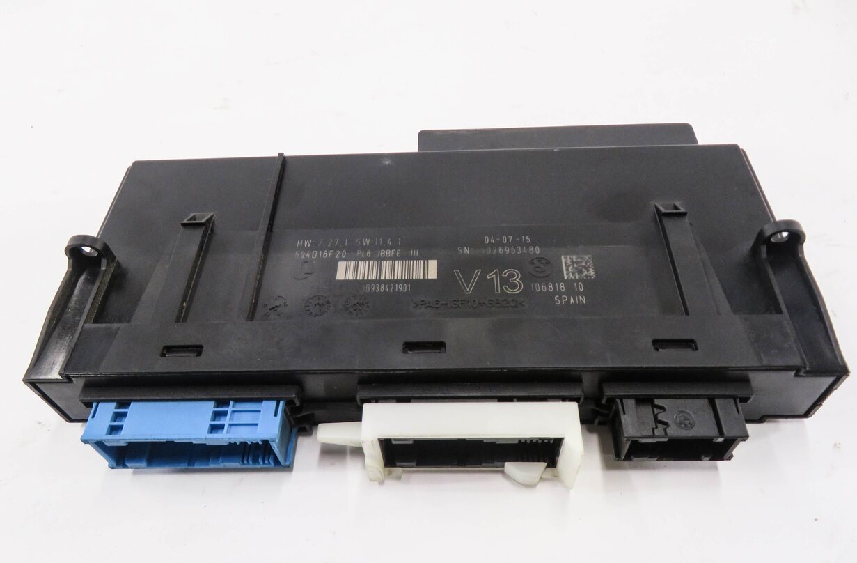 Thumbnail 2: 2016 BMW M6 ///M (F06) PRIMARY BODY CONTROL MODULE