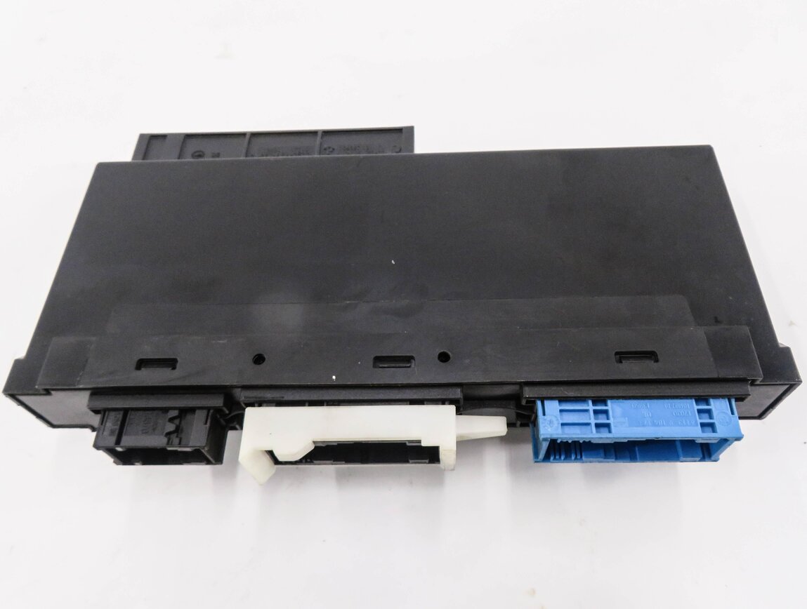Thumbnail 3: 2016 BMW M6 ///M (F06) PRIMARY BODY CONTROL MODULE