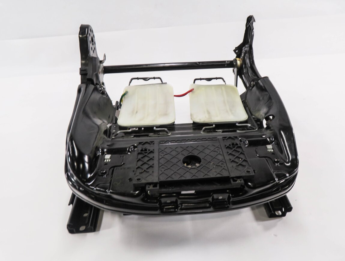 13-19 BMW 640i 650i M6 ///M (F06) GRAN COUPE - PASSENGER SEAT TRACK w/ MOTORS