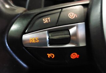 Thumbnail 2: 2012-2019 BMW M5 M6 ///M (F06 F10 F12 F13) 3-SPOKE HEATED SPORT STEERING WHEEL
