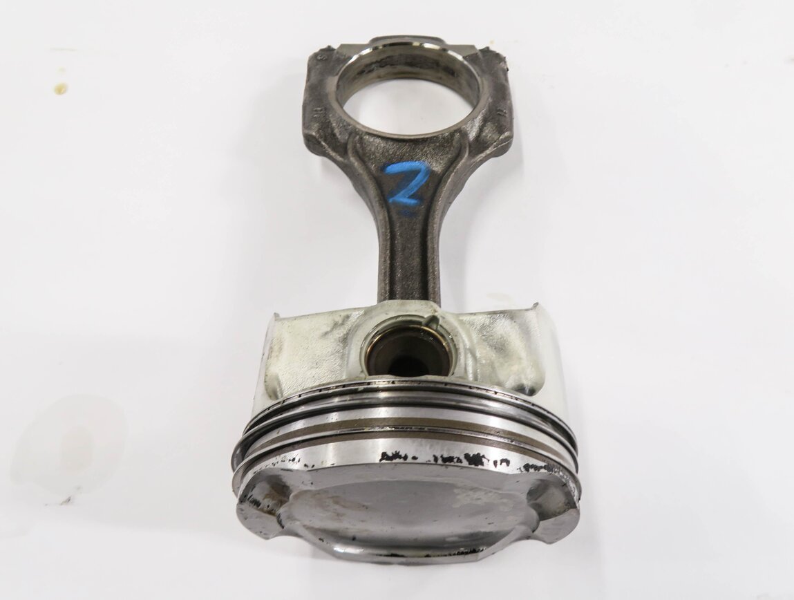 Thumbnail 2: 13-19 BMW M5 M6 X5M X6M ///M (F06 F10 F12 F13 F85 F86) 4.4L S63 - PISTON w/ ROD