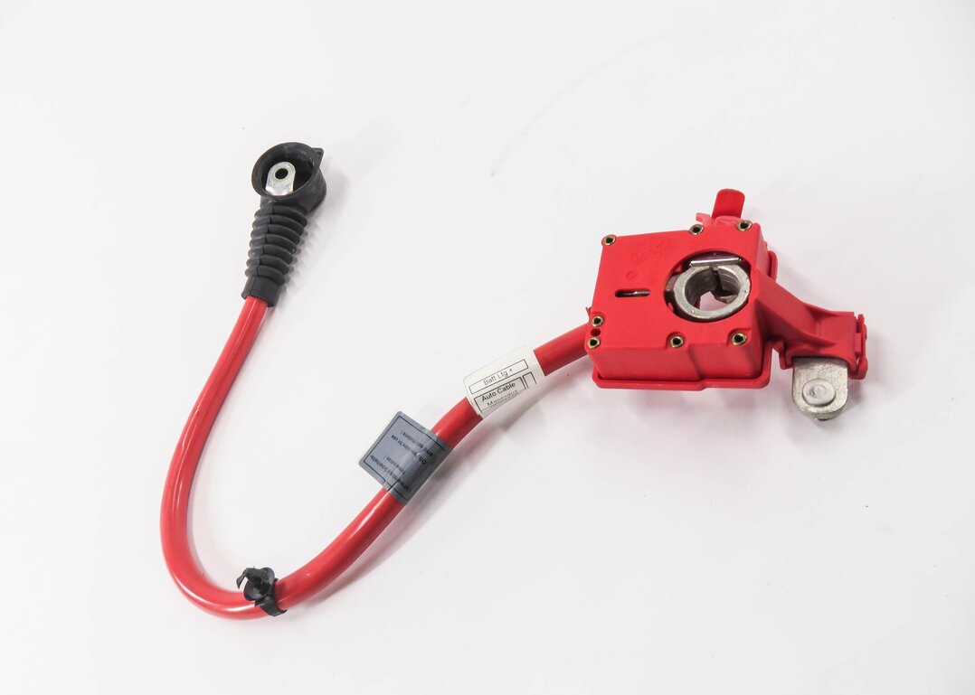 Thumbnail 2: 2016 BMW M6 ///M (F06) POSITIVE BATTERY CABLE SRS
