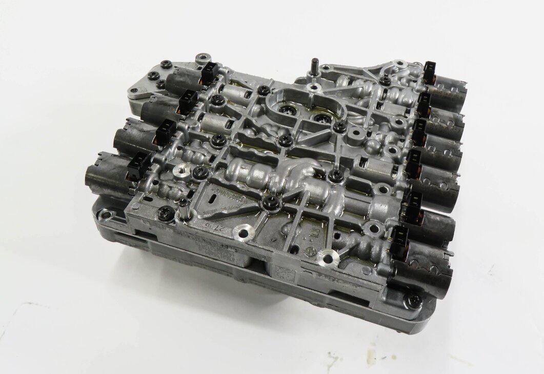 12-17 BMW M5 M6 ///M (F06 F10 F12 F13) DCT TRANSMISSION DRIVE LOGIC VALVE BODY