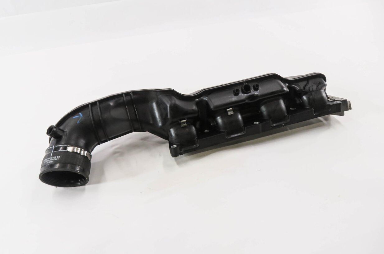 2012-2019 BMW M5 M6 ///M (F06 F12 F13) 4.4L S63 ENGINE - RIGHT INTAKE MANIFOLD