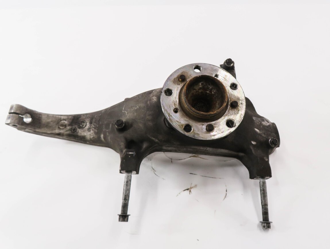 Thumbnail 4: 2012-2019 BMW M5 M6 ///M (F06 F10 F12 F13) RIGHT FRONT PASSENGER SPINDLE KNUCKLE