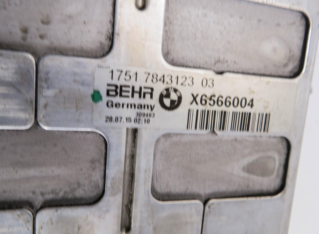 Thumbnail 5: 2012-2019 BMW M5 M6 ///M (F06 F12 F13) 4.4L S63 V8 ENGINE - LEFT INTERCOOLER