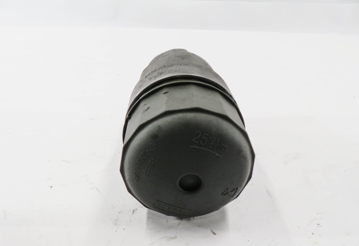Thumbnail 4: 2011 RANGE ROVER SPORT (L320) 5.0L ENGINE MOTOR OIL FLUID FILTER HOUSING w/ CAP