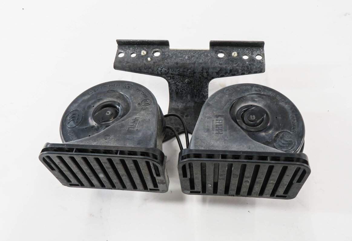 Thumbnail 2: 2010-2016 RANGE ROVER SPORT (L320) LR4 - HIGH & LOW TONE SAFETY HORN SET-2