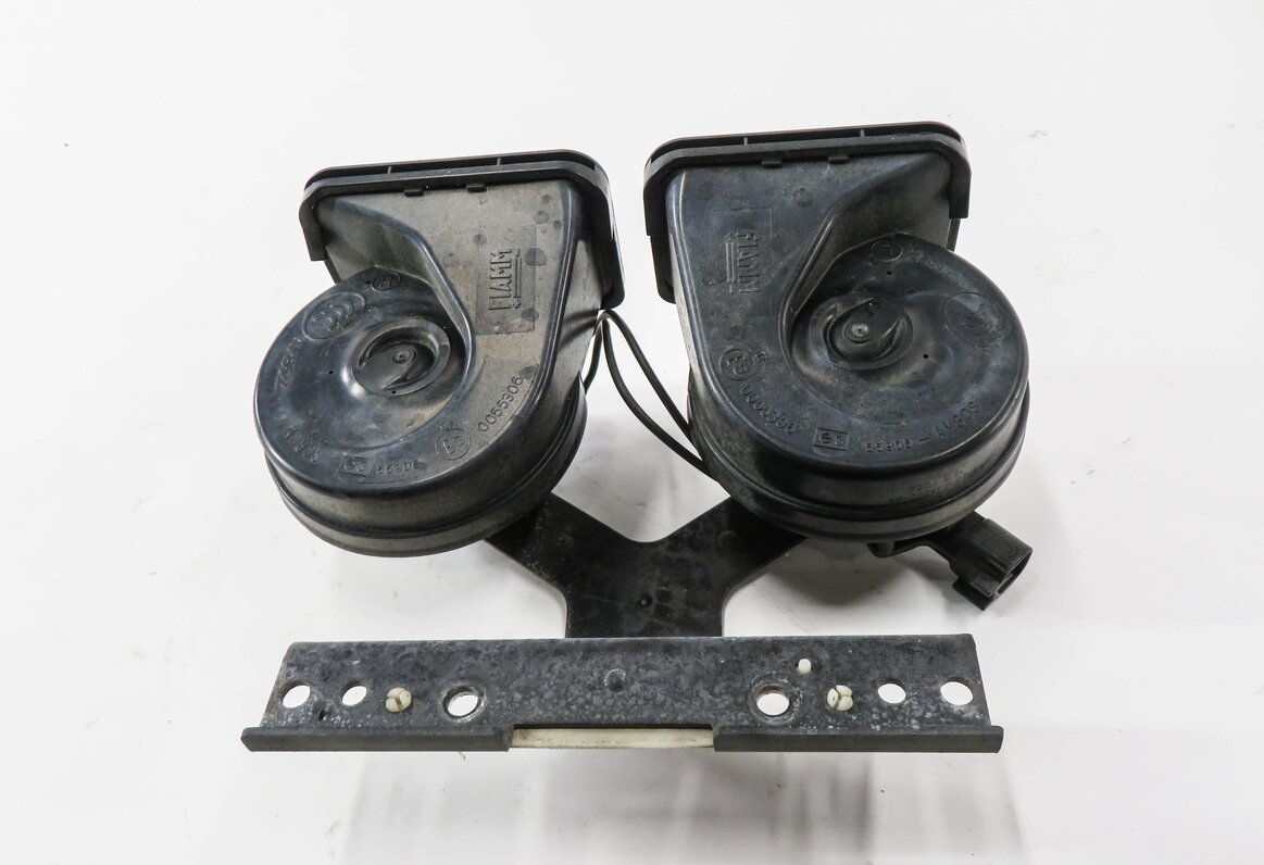 Thumbnail 3: 2010-2016 RANGE ROVER SPORT (L320) LR4 - HIGH & LOW TONE SAFETY HORN SET-2