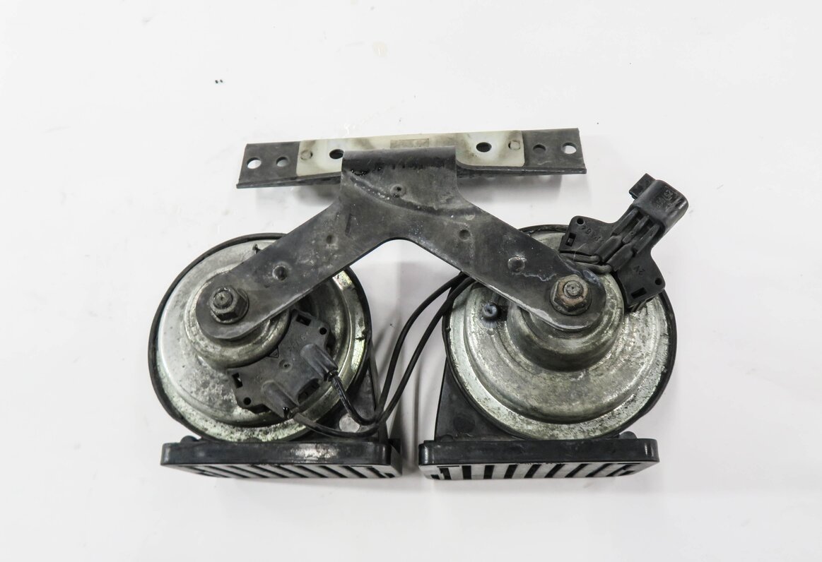 Thumbnail 4: 2010-2016 RANGE ROVER SPORT (L320) LR4 - HIGH & LOW TONE SAFETY HORN SET-2