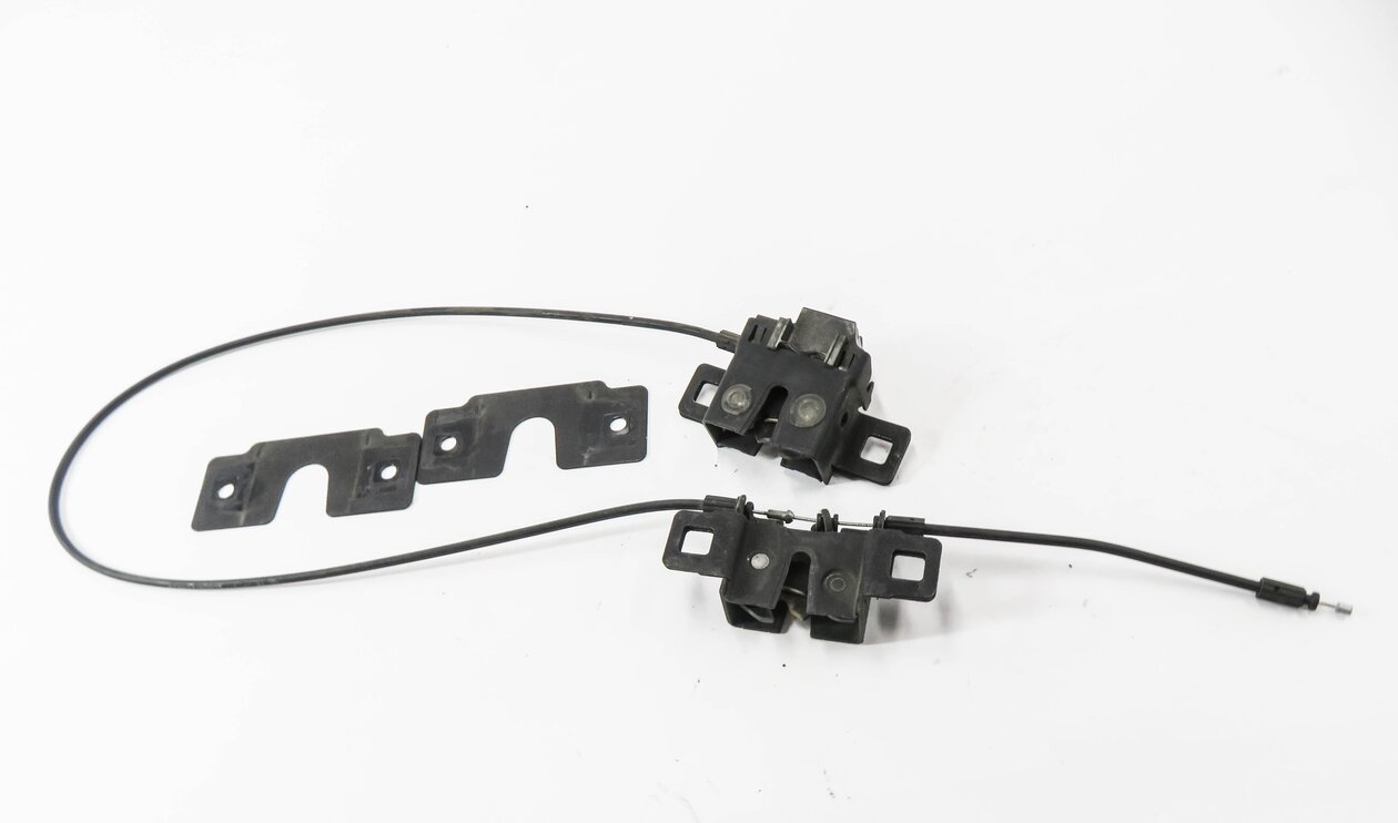 2011 RANGE ROVER SPORT (L320) FRONT LOWER HOOD LOCK LATCH SET-2 w/ CABLE