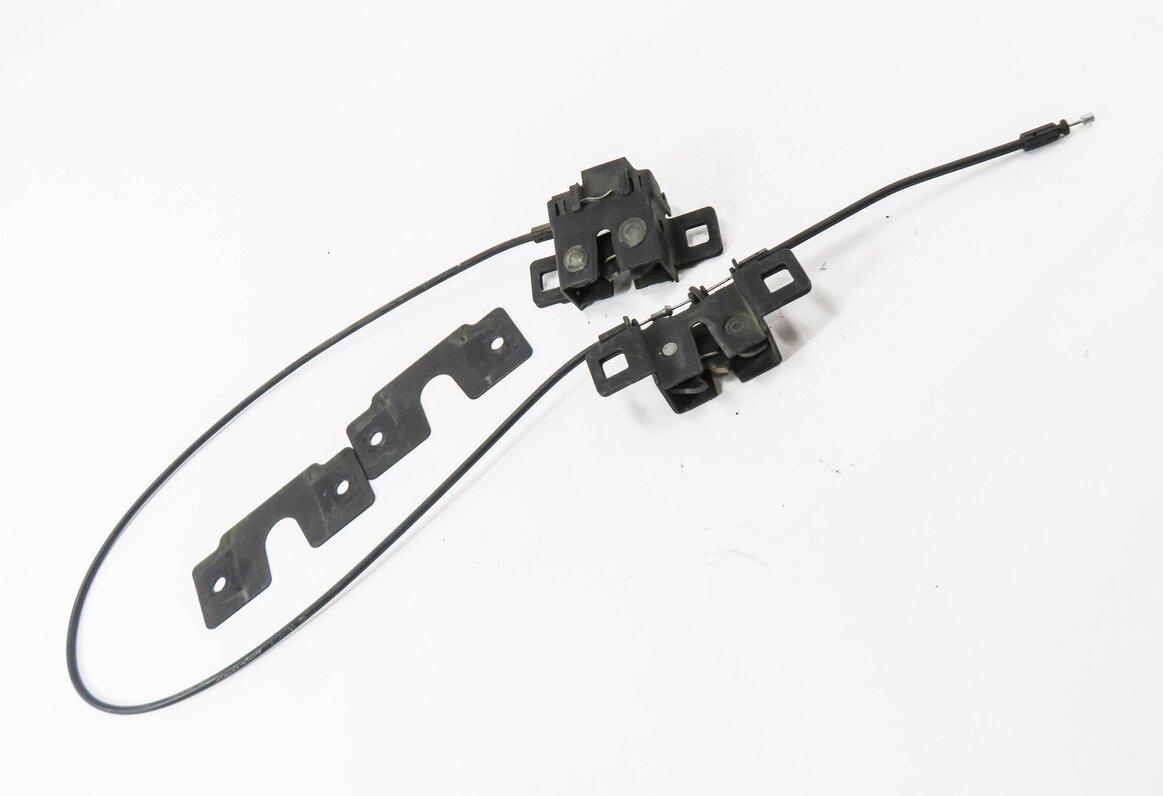 Thumbnail 2: 2011 RANGE ROVER SPORT (L320) FRONT LOWER HOOD LOCK LATCH SET-2 w/ CABLE