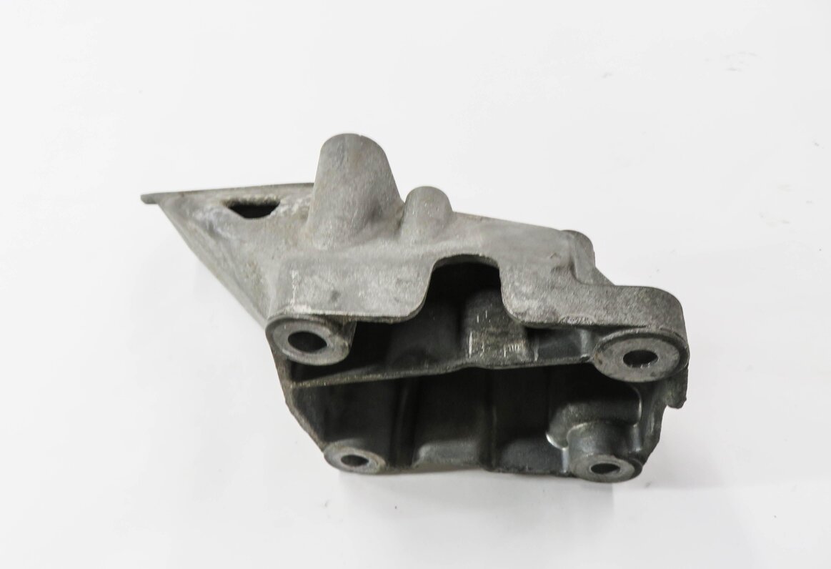 Thumbnail 3: 2011 RANGE ROVER SPORT (L320) 5.0L SUPERCHARGED ENGINE MOTOR MOUNT BRACKET SET
