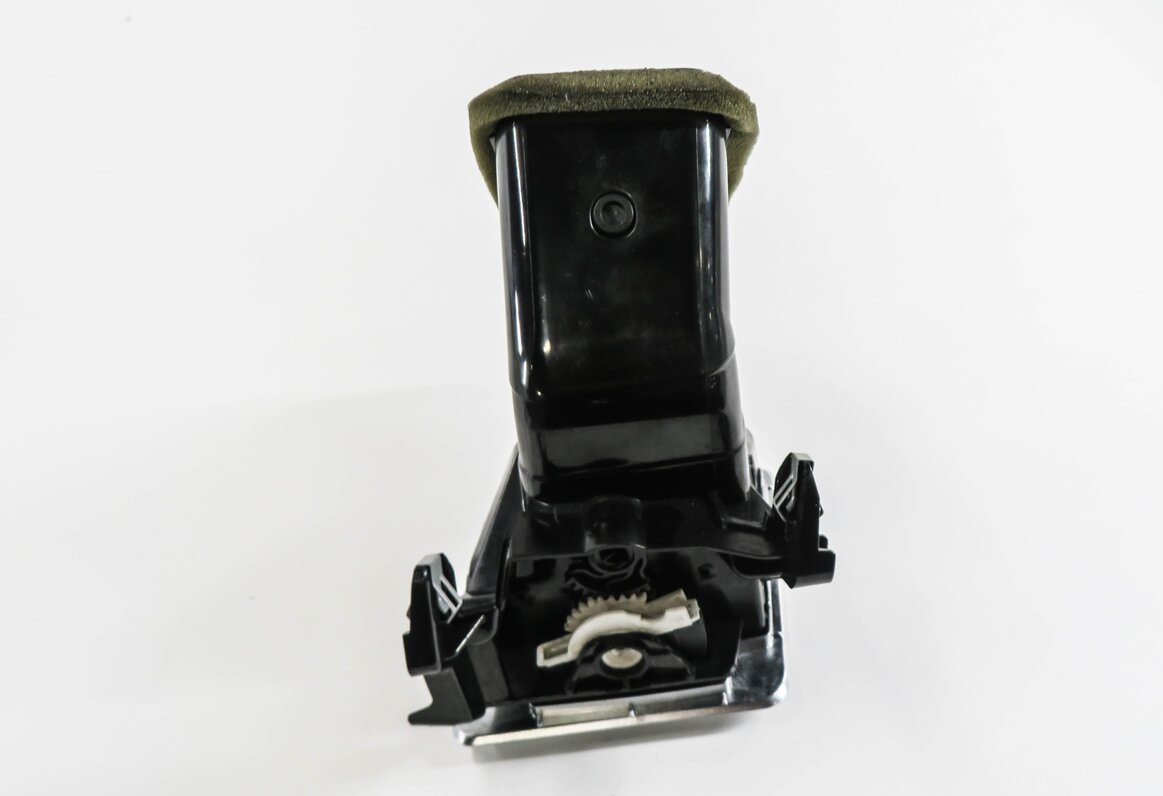 Thumbnail 4: 2011 RANGE ROVER SPORT (L320) LEFT FRONT (OUTER DASH) HEATER A/C AIR VENT