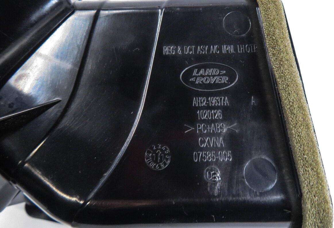 Thumbnail 5: 2011 RANGE ROVER SPORT (L320) LEFT FRONT (OUTER DASH) HEATER A/C AIR VENT