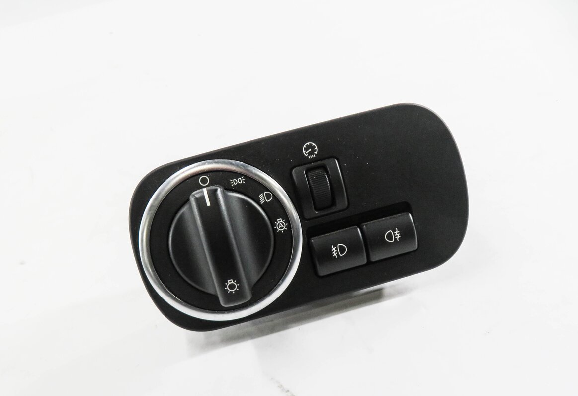 2010-2016 LAND ROVER LR4 / RANGE ROVER SPORT (L320) HEADLIGHT SWITCH CONTROL