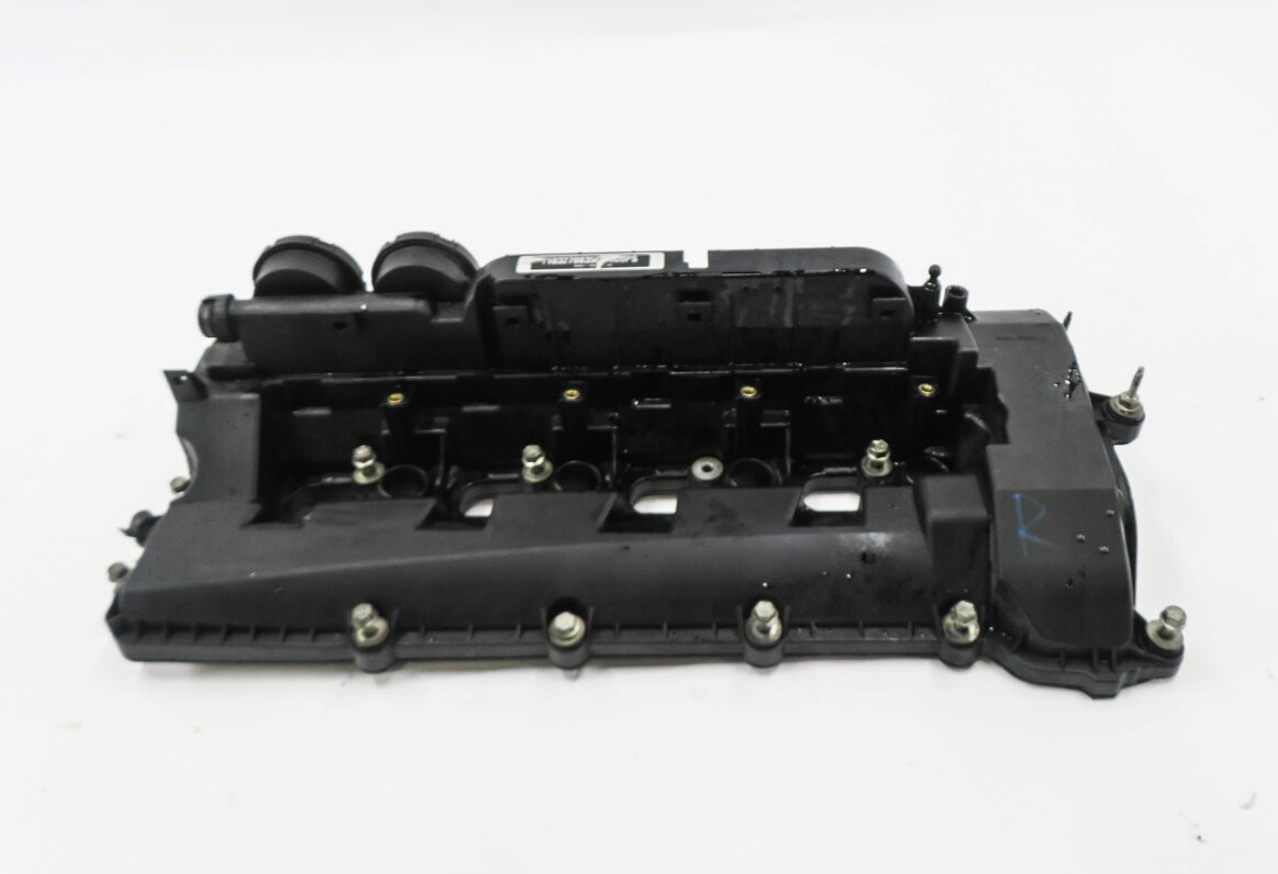 Thumbnail 2: 2010-2018 RANGE ROVER / SPORT (L320 L322 L494 L405) 5.0L V8 RIGHT VALVE COVER