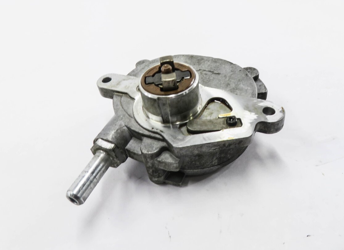 Thumbnail 2: 2012-2015 MERCEDES BENZ C250 SLK250 (W204 R172) RWD 1.8L TURBO BRAKE VACUUM PUMP