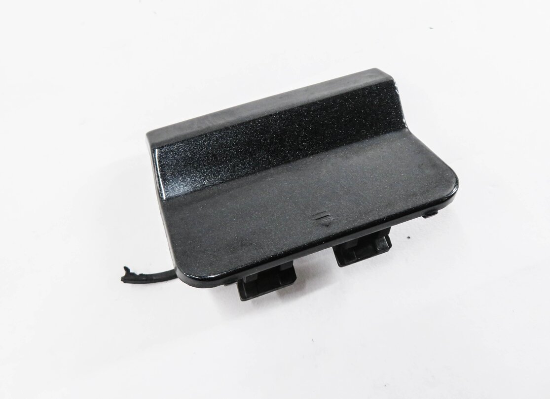 Thumbnail 2: 2012 MERCEDES C250 (W204) REAR BUMPER TOW HOOK COVER TRIM CAP (BLACK 183U)