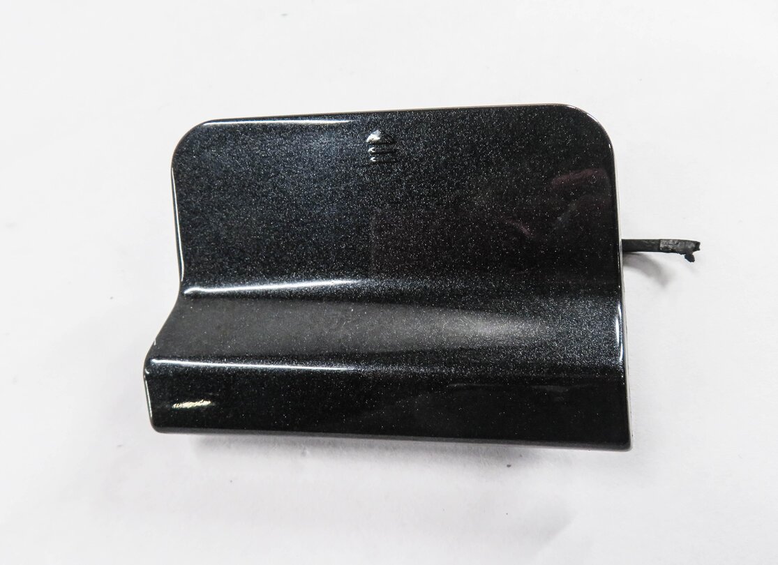 Thumbnail 3: 2012 MERCEDES C250 (W204) REAR BUMPER TOW HOOK COVER TRIM CAP (BLACK 183U)