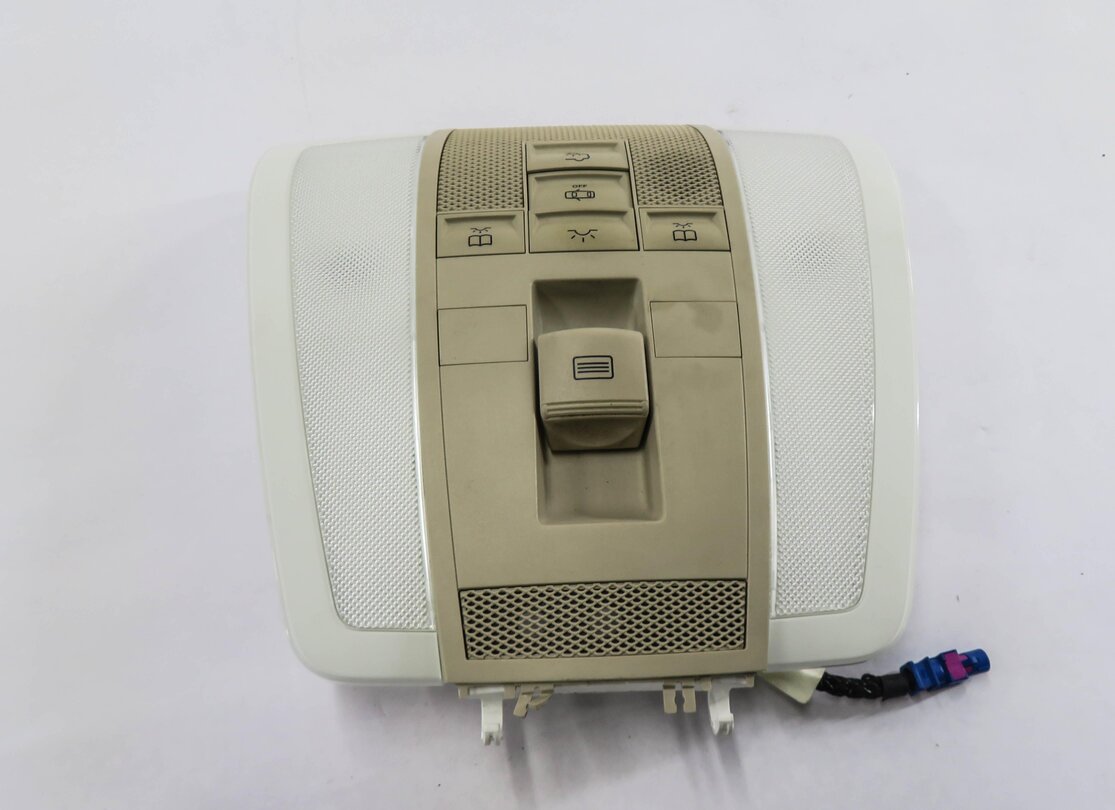 Thumbnail 4: 2012 MERCEDES C250 (W204) FRONT DOMELIGHT MAP READING COURTESY LIGHT LAMP BEIGE