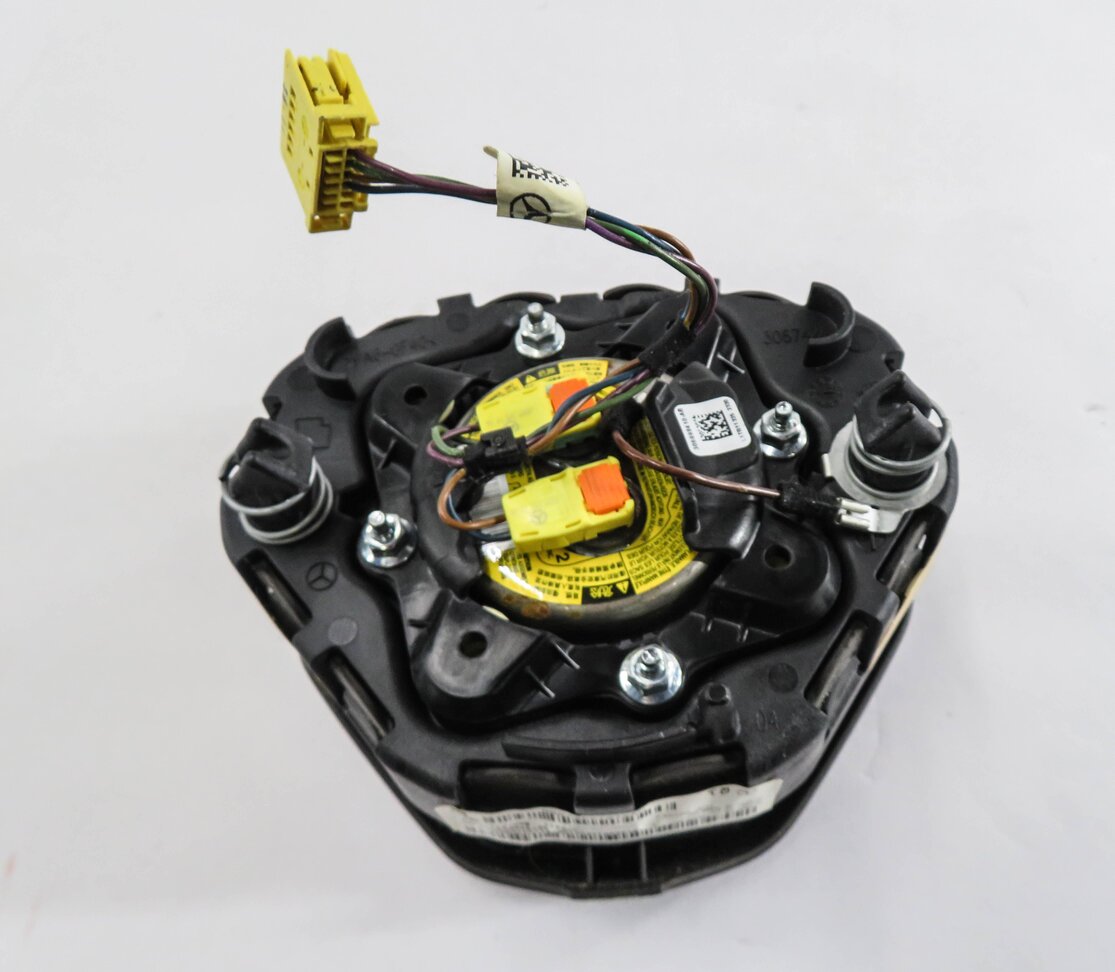 Thumbnail 4: 2012 MERCEDES C250 C300 C350 C63 (W204) DRIVER STEERING WHEEL SRS AIRBAG (BROWN)