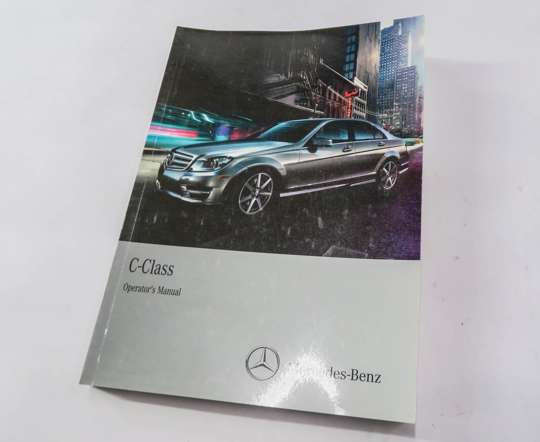 Thumbnail 11: 2012 MERCEDES C250 (W204) OWNERS MANUAL BOOK BOOKLET GUIDE SET w/ CASE