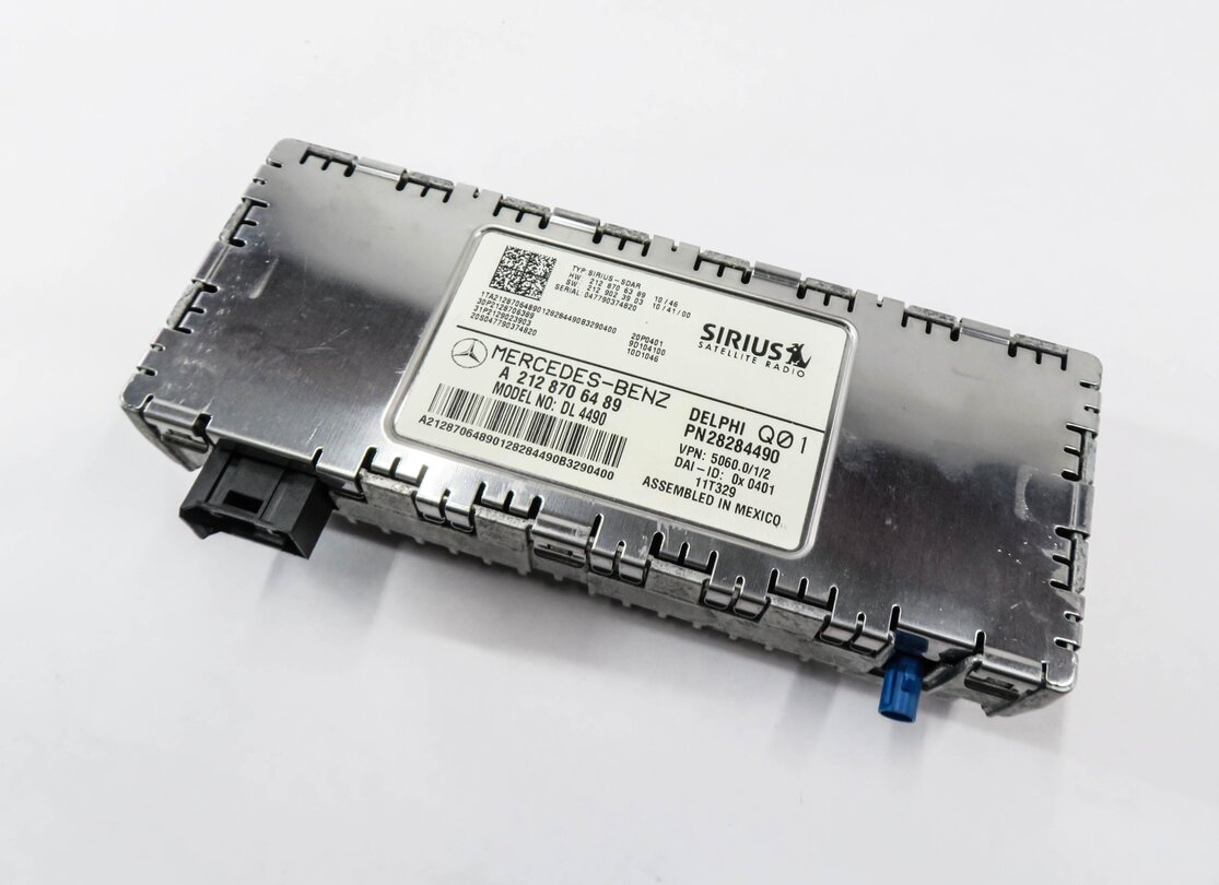 10-16 MERCEDES C250 C300 C350 E350 E550 GLK350 ML350 - SIRIUS SATELLITE RECEIVER